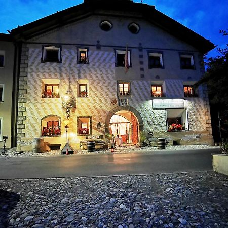 Chasa De Capol - Historische Gaststaette & Weinkellerei Hotel Santa Maria Val Muestair Exterior photo